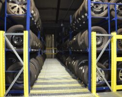 Effektives System zur Lagerung von Reifen